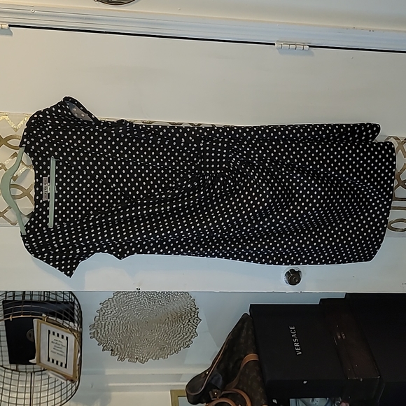 Black & White Pokadot Wrap Dress - Picture 3 of 6